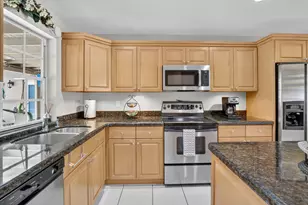 1851 NW 106th Ave, Pembroke Pines, FL 33026 - Photo 13