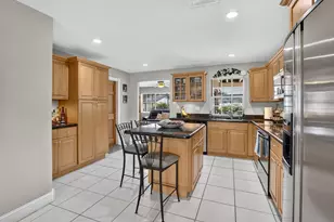 1851 NW 106th Ave, Pembroke Pines, FL 33026 - Photo 9