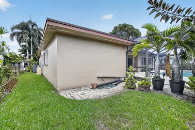 1851 NW 106th Avenue, Pembroke Pines, FL 33026 - Photo 47