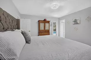 1851 NW 106th Ave, Pembroke Pines, FL 33026 - Photo 27