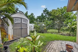 1851 NW 106th Ave, Pembroke Pines, FL 33026 - Photo 45