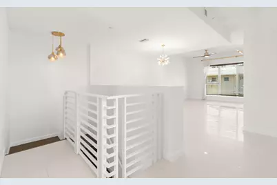 622 NE 10th Avenue, Fort Lauderdale, FL 33304 - Photo 7