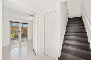 622 NE 10th Ave, Fort Lauderdale, FL 33304 - Photo 9