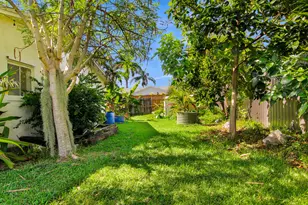 3079 Indian Trail, Lake Worth, FL 33462 - Photo 5