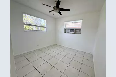 149 W 17th Street #Back Unit (149), Riviera Beach, FL 33404 - Photo 5
