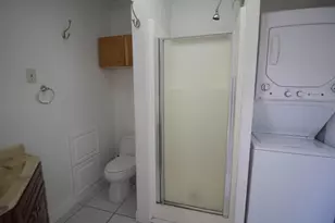 909 NE 12th Ave, Pompano Beach, FL 33060 - Photo 11