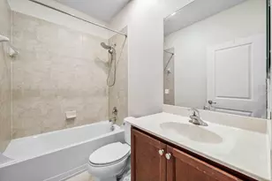 48 NW Hawthorne Pl, Boca Raton, FL 33432 - Photo 19