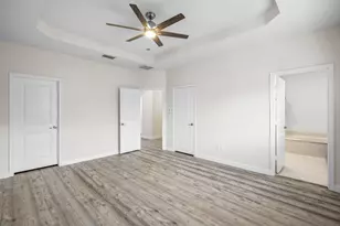 48 NW Hawthorne Pl, Boca Raton, FL 33432 - Photo 15
