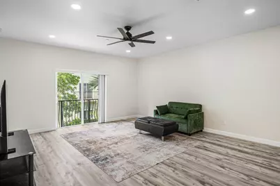 48 NW Hawthorne Place, Boca Raton, FL 33432 - Photo 9