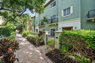 48 NW Hawthorne Pl, Boca Raton, FL 33432 - Photo 31