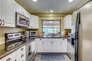 627 Hollows Cir, Deerfield Beach, FL 33442 - Photo 9