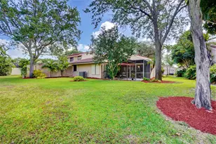627 Hollows Cir, Deerfield Beach, FL 33442 - Photo 23