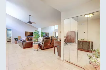 627 Hollows Circle, Deerfield Beach, FL 33442 - Photo 5