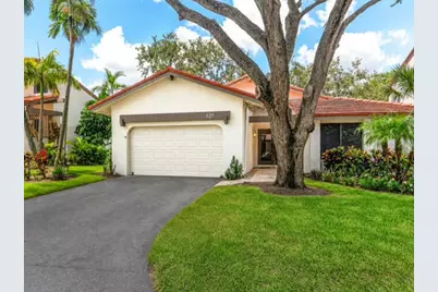627 Hollows Circle, Deerfield Beach, FL 33442 - Photo 9