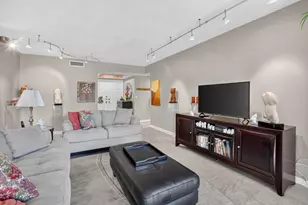 6852 Willow Wood Dr, Boca Raton, FL 33434 - Photo 9