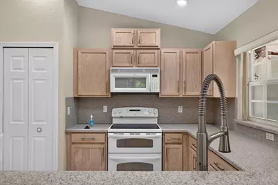 4481 NW 20th Avenue, Oakland Park, FL 33309 - Photo 11