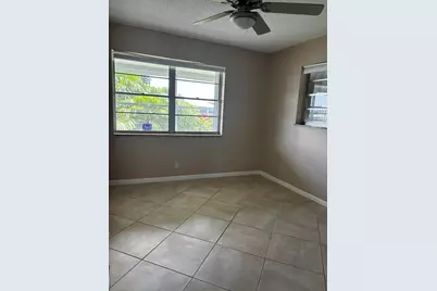 13 Chatham A, West Palm Beach, FL 33417 - Photo 5