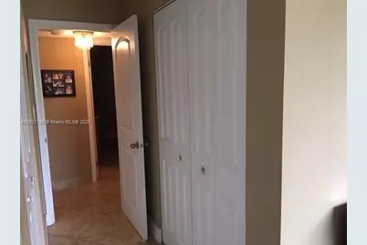 315 SE 11th Terrace #305, Dania Beach, FL 33004 - Photo 11