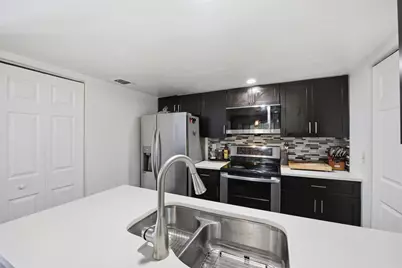 5825 Dewberry Way, West Palm Beach, FL 33415 - Photo 5