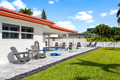 2760 NE 7th Street, Pompano Beach, FL 33062 - Photo 31