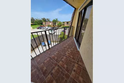 22 Springdale Circle, Palm Springs, FL 33461 - Photo 23