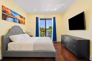 3090 SW 17th St, Miami, FL 33145 - Photo 17