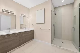 3090 SW 17th St, Miami, FL 33145 - Photo 15