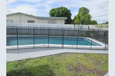 3801 NW 6th Street, Lauderhill, FL 33311 - Photo 13