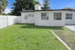 3801 NW 6th St, Lauderhill, FL 33311 - Photo 15