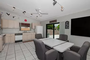 2655 Coolidge St, Hollywood, FL 33020 - Photo 9