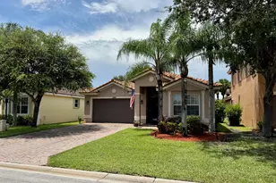 4886 SE Askew Ave, Stuart, FL 34997 - Photo 3
