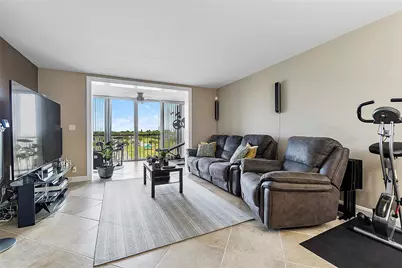 4550 NW 18th Avenue #505, Deerfield Beach, FL 33064 - Photo 9