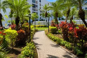 7170 Promenade Dr, Boca Raton, FL 33433 - Photo 19