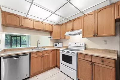 9050 NW 28th Street #112, Coral Springs, FL 33065 - Photo 3
