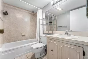 9050 NW 28th St, Coral Springs, FL 33065 - Photo 21