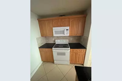 770 SE 2nd Avenue #B210, Deerfield Beach, FL 33441 - Photo 11