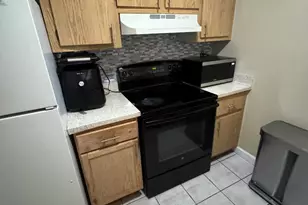 5090 Elmhurst Rd, West Palm Beach, FL 33417 - Photo 5