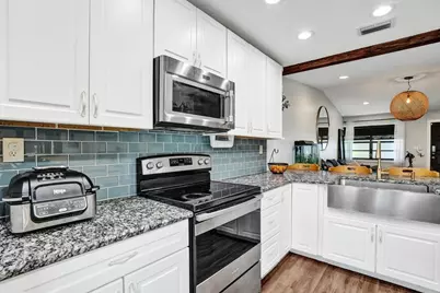 11218 SW 58th Circle, Cooper City, FL 33330 - Photo 13