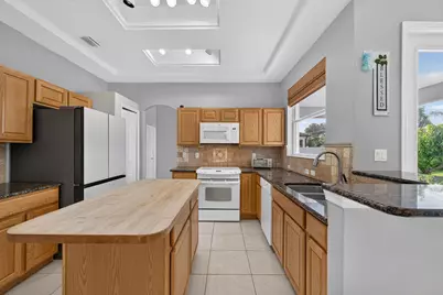 2751 SW Palace Avenue, Port Saint Lucie, FL 34987 - Photo 7
