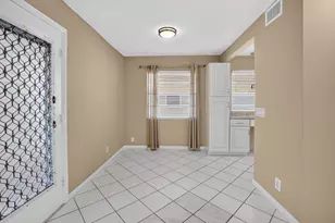 332 Capri G, Delray Beach, FL 33484 - Photo 11