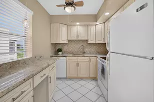 332 Capri G, Delray Beach, FL 33484 - Photo 15