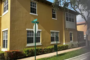 502 SW 147th Ave, Pembroke Pines, FL 33027 - Photo 3