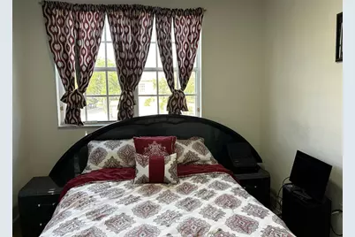 502 SW 147th Avenue, Pembroke Pines, FL 33027 - Photo 13