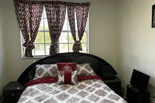 502 SW 147th Ave, Pembroke Pines, FL 33027 - Photo 13