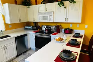 502 SW 147th Ave, Pembroke Pines, FL 33027 - Photo 9