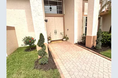 9392 Cascade Court, Boynton Beach, FL 33437 - Photo 3