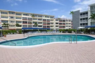 215 SE 3rd Ave, Hallandale Beach, FL 33009 - Photo 9