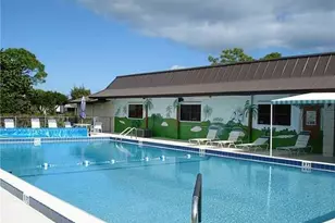 8020 SE Shenandoah Dr, Hobe Sound, FL 33455 - Photo 21