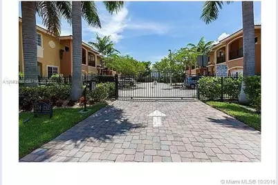 238 SE 2nd Avenue, Hallandale Beach, FL 33009 - Photo 1