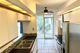 108 Half Moon Cir, Hypoluxo, FL 33462 - Photo 9